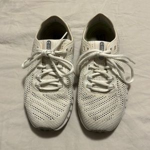 Under armor hovr sonic running sneakers